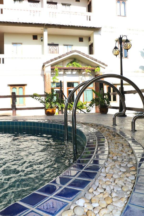 Mali Namphu Hotel Vientiane Dış mekan fotoğraf